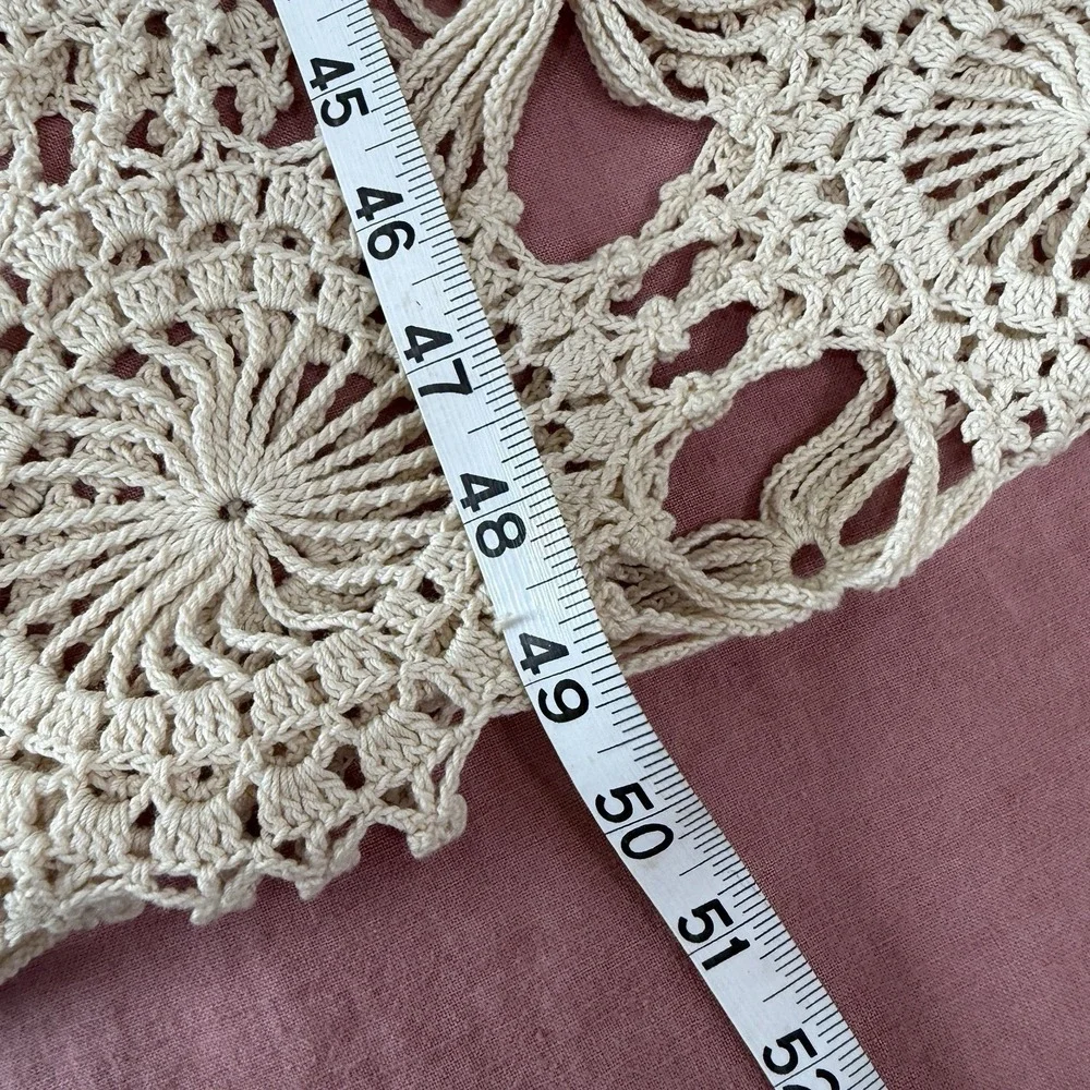 Hand Crocheted‎ Lace Bedspread Queen Neutral Scallop Blanket Vtg Handmade Beige
